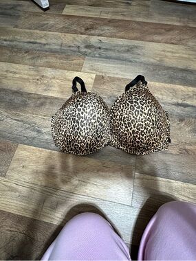 Victoria's Secret Leopard Print T-Shirt Bra - Tan & Black